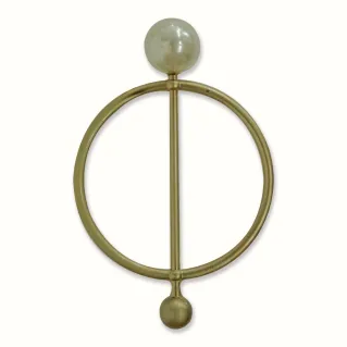 Circle Pearl Brooch for Cardigans | Tessiland