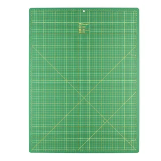 Omnigrid Cutting Mat with Dual Scale cm and Inches <br />
<b>Warning</b>:  Undefined array key 2 in <b>/var/www/vhosts/tessiland/html/var/cache/dev/smarty/compile/tessilandlayouts_layout_full_width_tpl/36/9d/cc/369dcc8f3b183be44edbb0cea99977a701162beb_2.file.variants-foto.tpl.php</b> on line <b>145</b><br />
