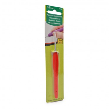 Uncinetto ergonomico Amour Clover con impugnatura soft 