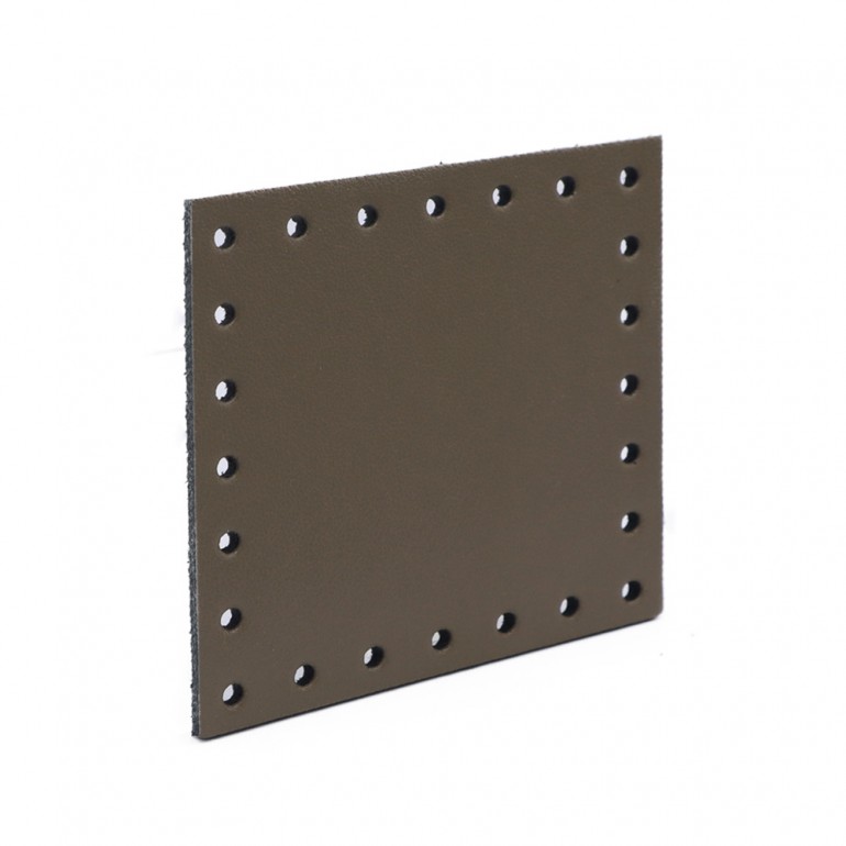 Carré en éco-cuir 7x7 Tessiland pour applications au crochet Tourterelle