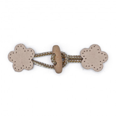 Discover the Flower Toggle Beige closure and transform your creations into masterpieces | Tessiland