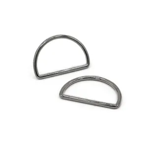 Anneaux semi-circulaires en fer fabriqués en Italie 2 pcs Argento