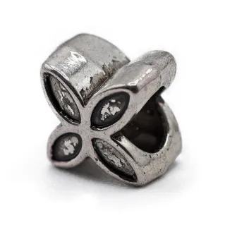 Charm Flor Plata Sin Níquel | Tessiland