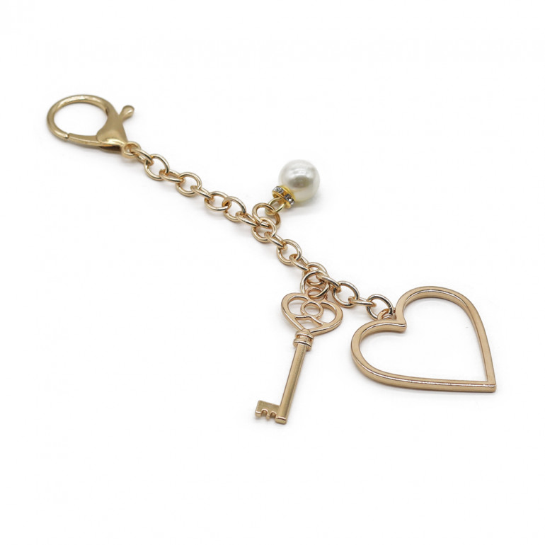 Enhance your bags with the Keyluxe Pendant. Elegant design featuring a key, heart, and pearl for a luxurious and chic touch.