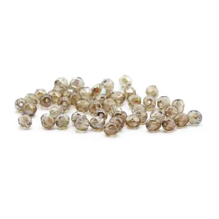 Cristaux de Bohême 6mm facettés en verre pour bijoux Beige cangiante