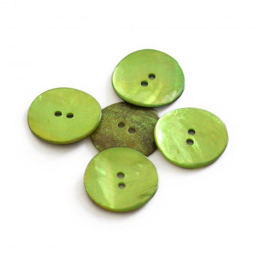 Bottone Akoya in vera madreperla naturale a 2 fori Lime
