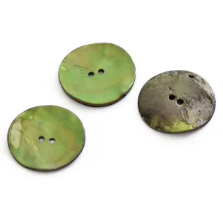 Akoya Mother of Pearl Buttons 3pcs Verdone