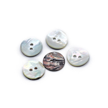 Bottone Akoya in vera madreperla naturale a 2 fori Naturale