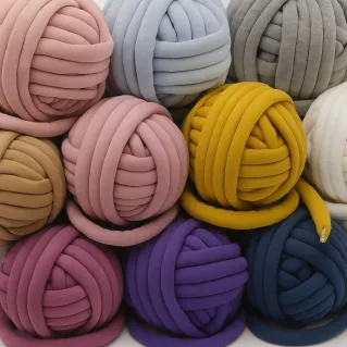 Chubby filo per arm knitting imbottito in cotone 750g