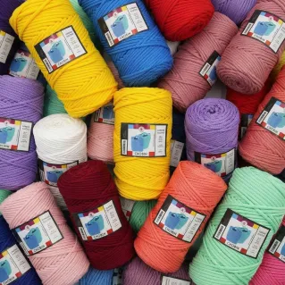 Thai Aretha cordón para bolsos efecto peluche 200g Mogano